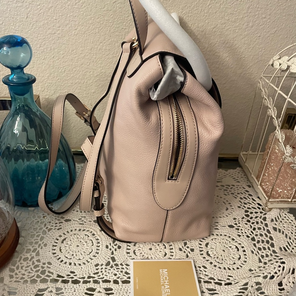 Michael Kors Blush Pink Leather Backpack NWOT - Picture 10 of 16
